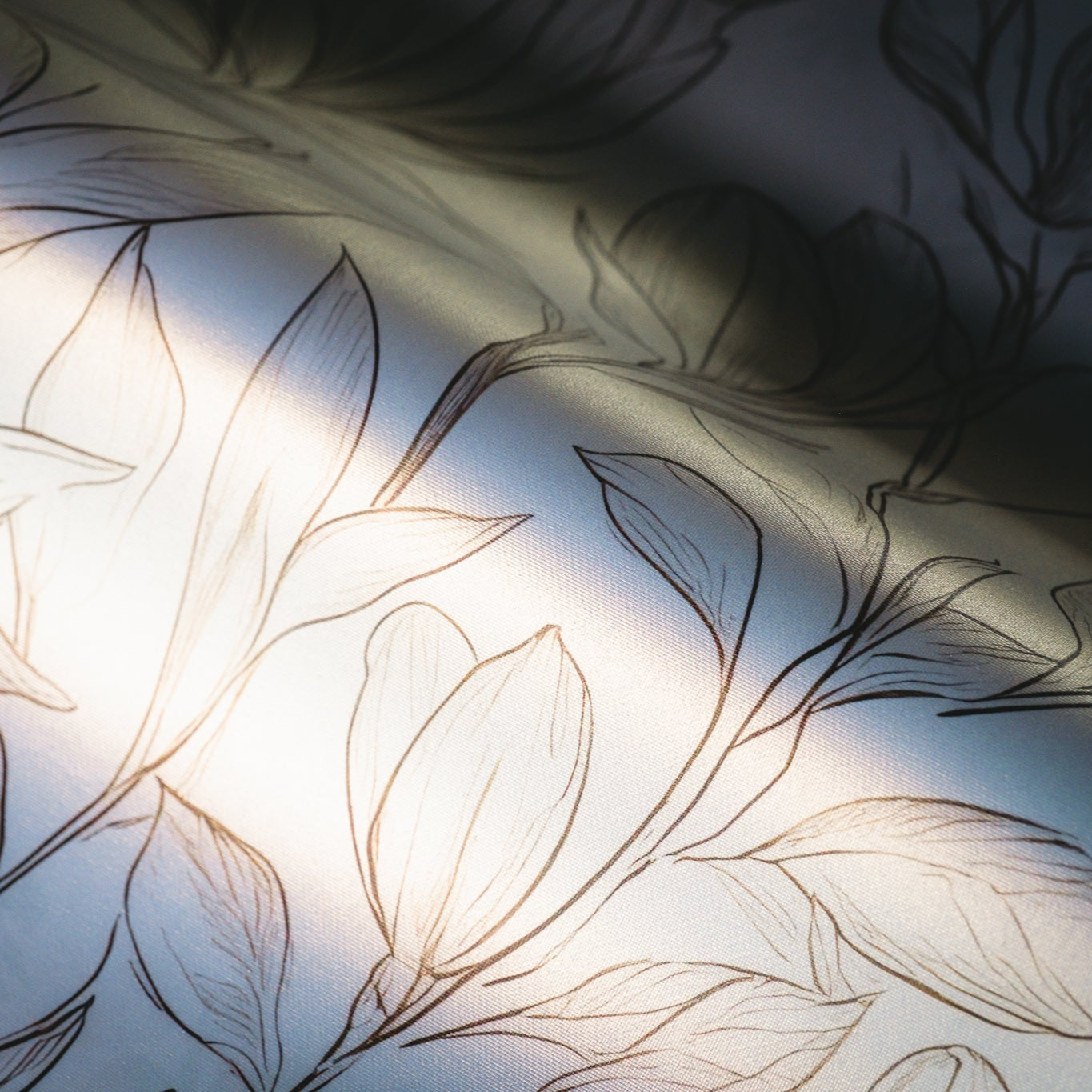 Magnolia Sketch Wallpaper
