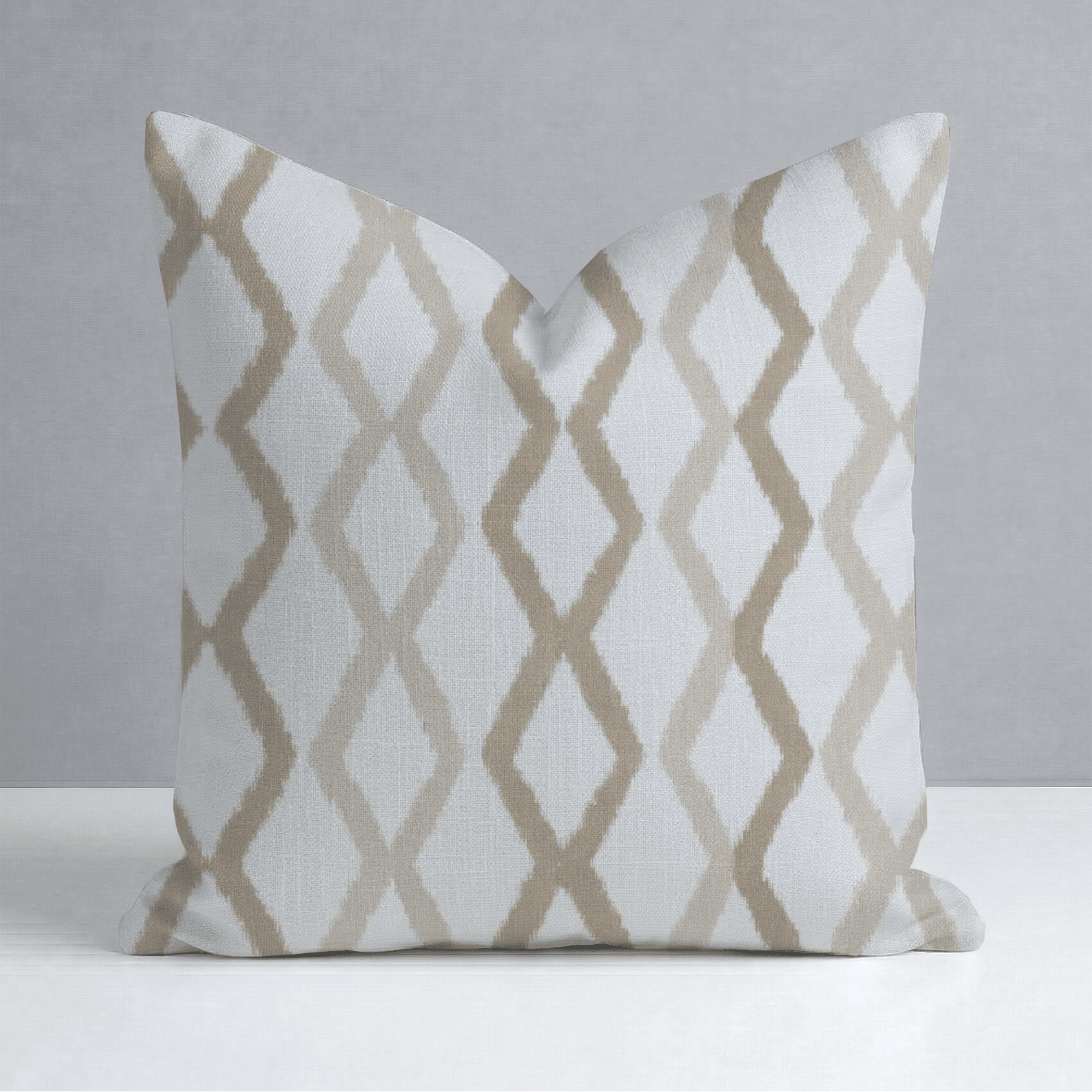 Braemar Trellis Throw Pillow - Lemon Park