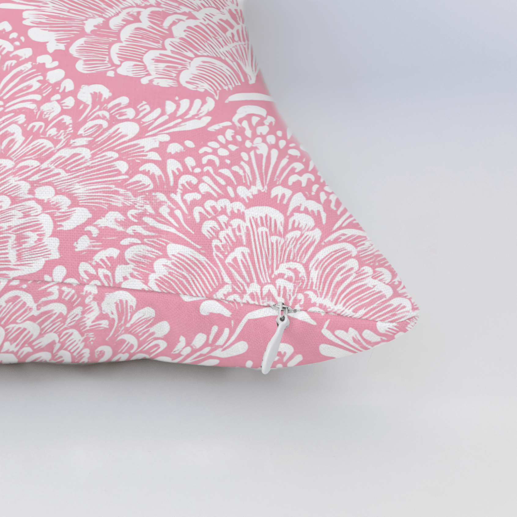 Este Throw Pillow - Lemon Park