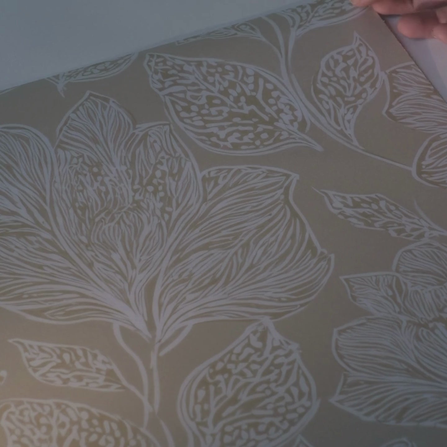 Load video: Folk Song Wallpaper
