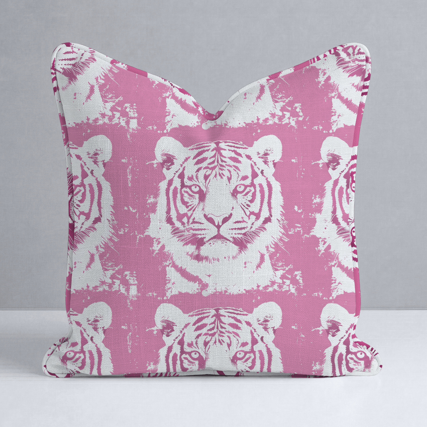Savannah's Roar Throw Pillow - Lemon Park