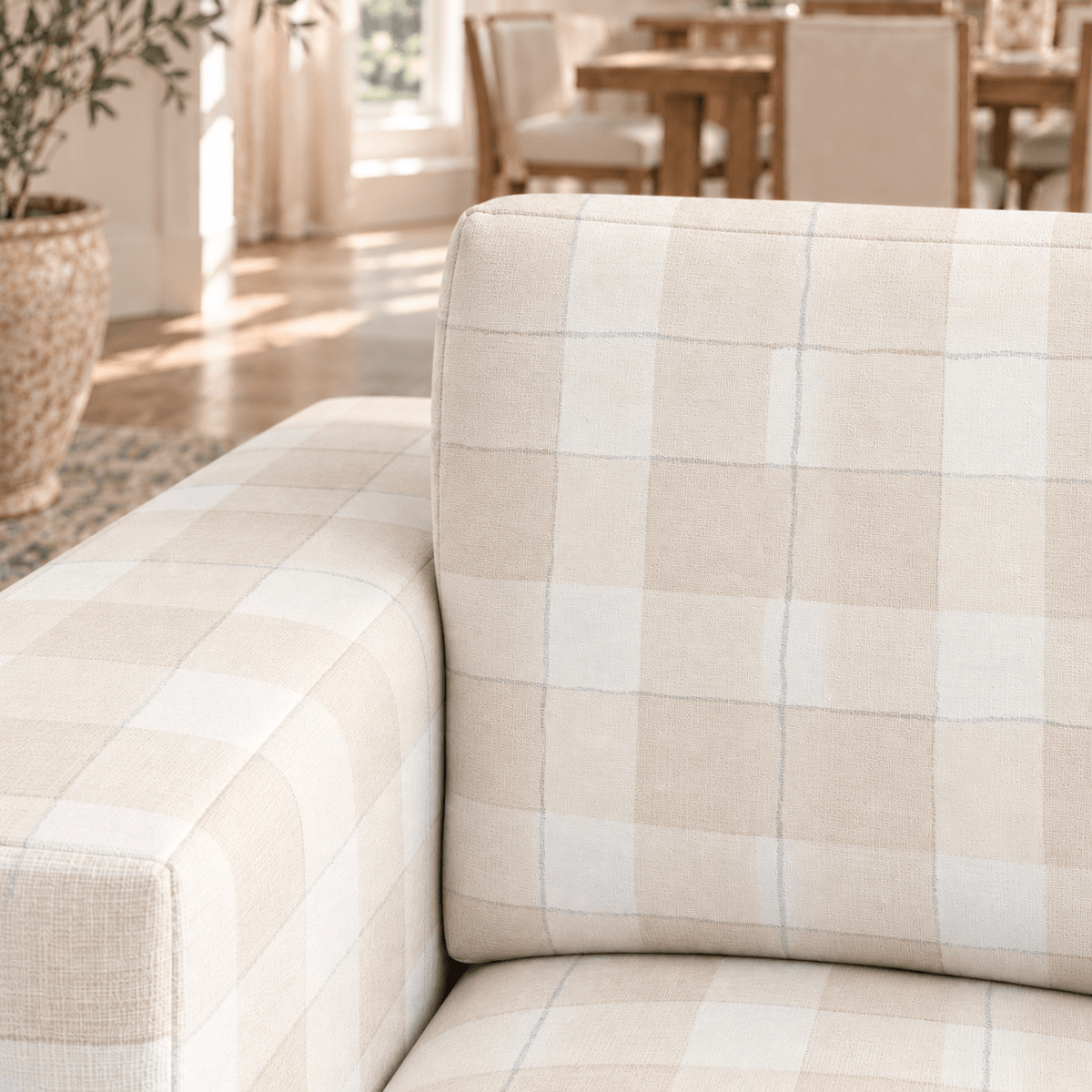 The Christopher Sofa in Sofie - Lemon Park
