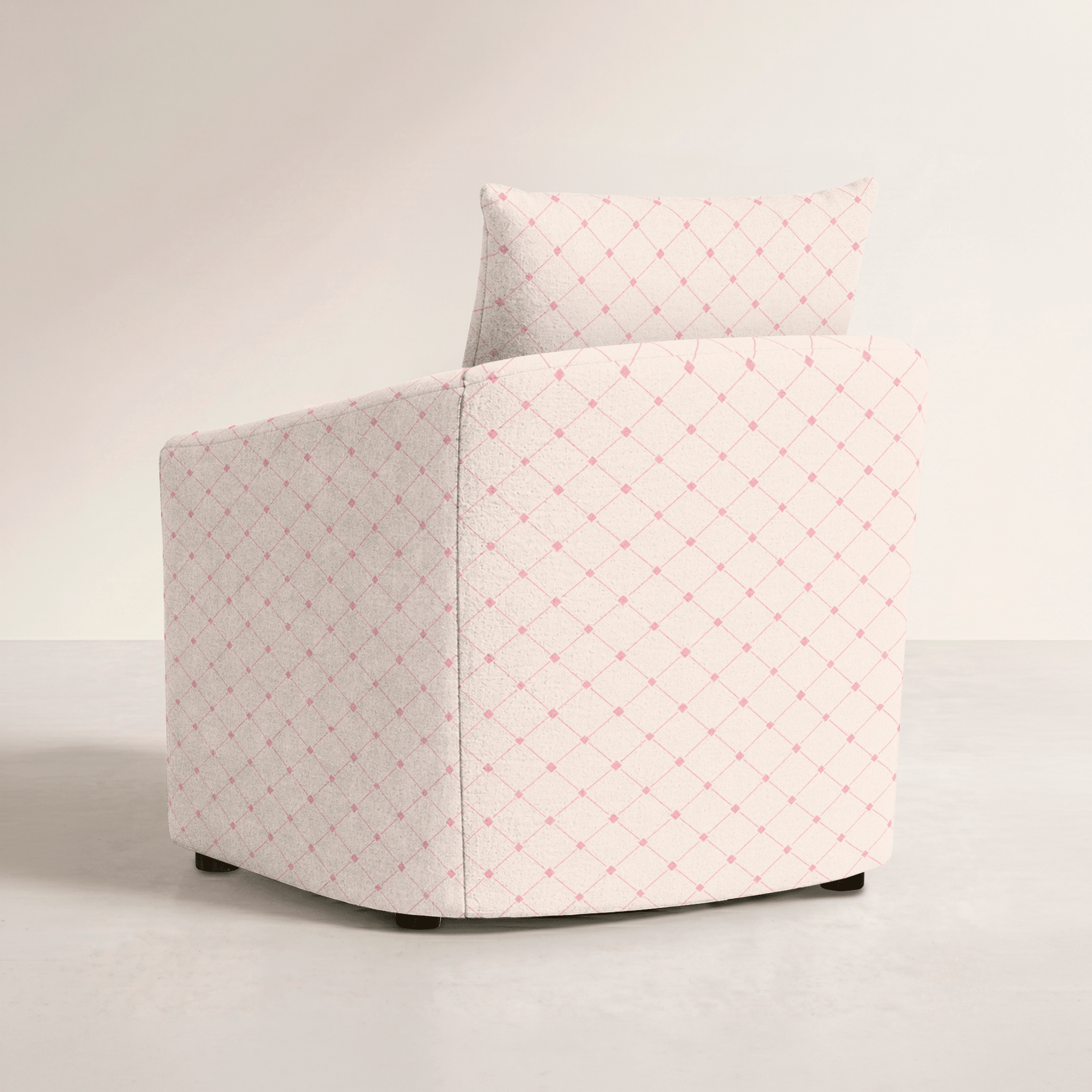 The Grace Chair in Bellagio Blush Linen Lattice - Lemon Park