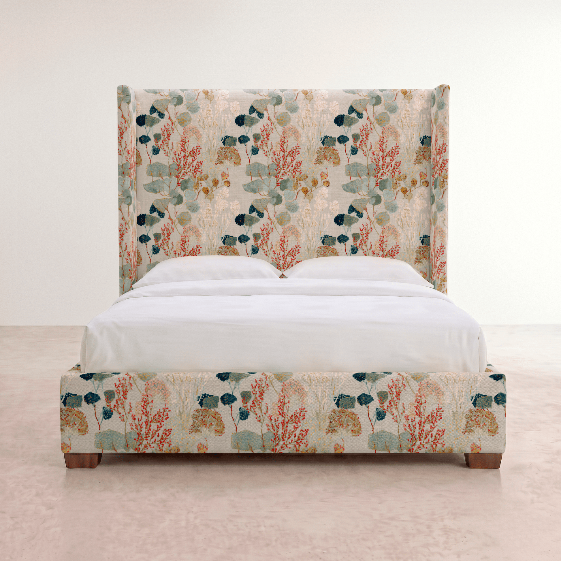 The Selene Bed in Hedgerow - Lemon Park