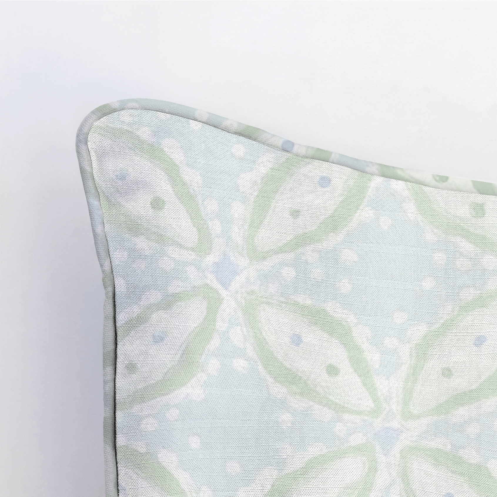 Winter Lace Throw Pillow - Lemon Park