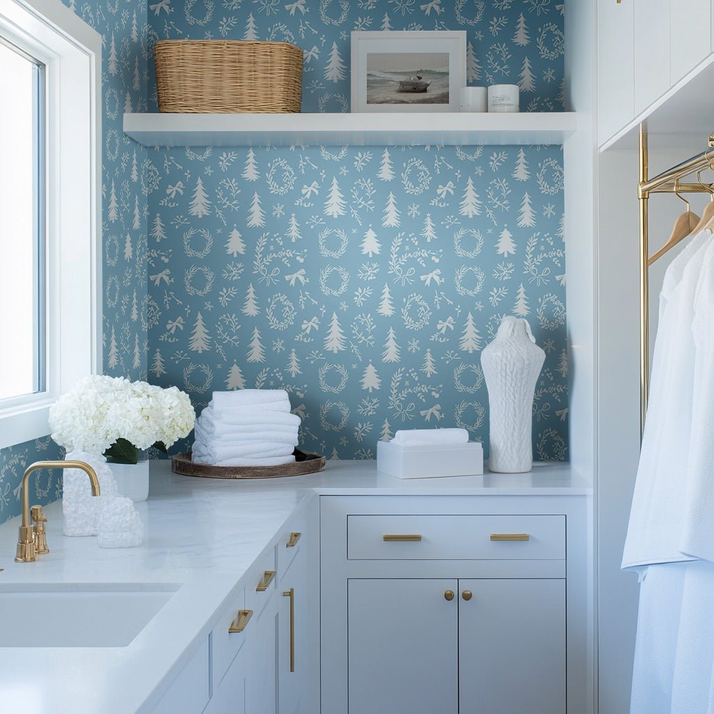 Winter Wreath Wallpaper - Lemon Park